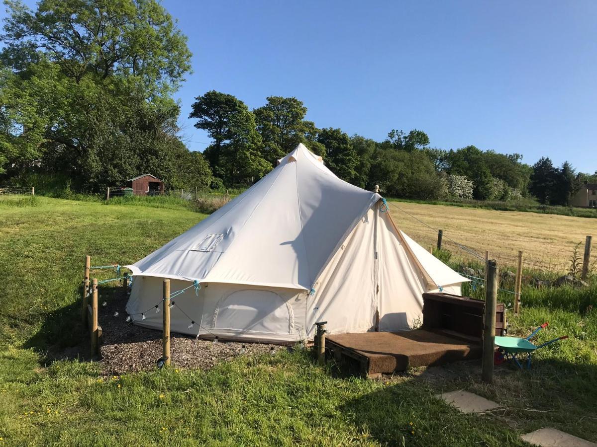 Roaches Retreat Family Glampsite, Rocky Reach Bell Tent With Outdoor Adventures And Campfire Nights Upper Hulme Exteriér fotografie